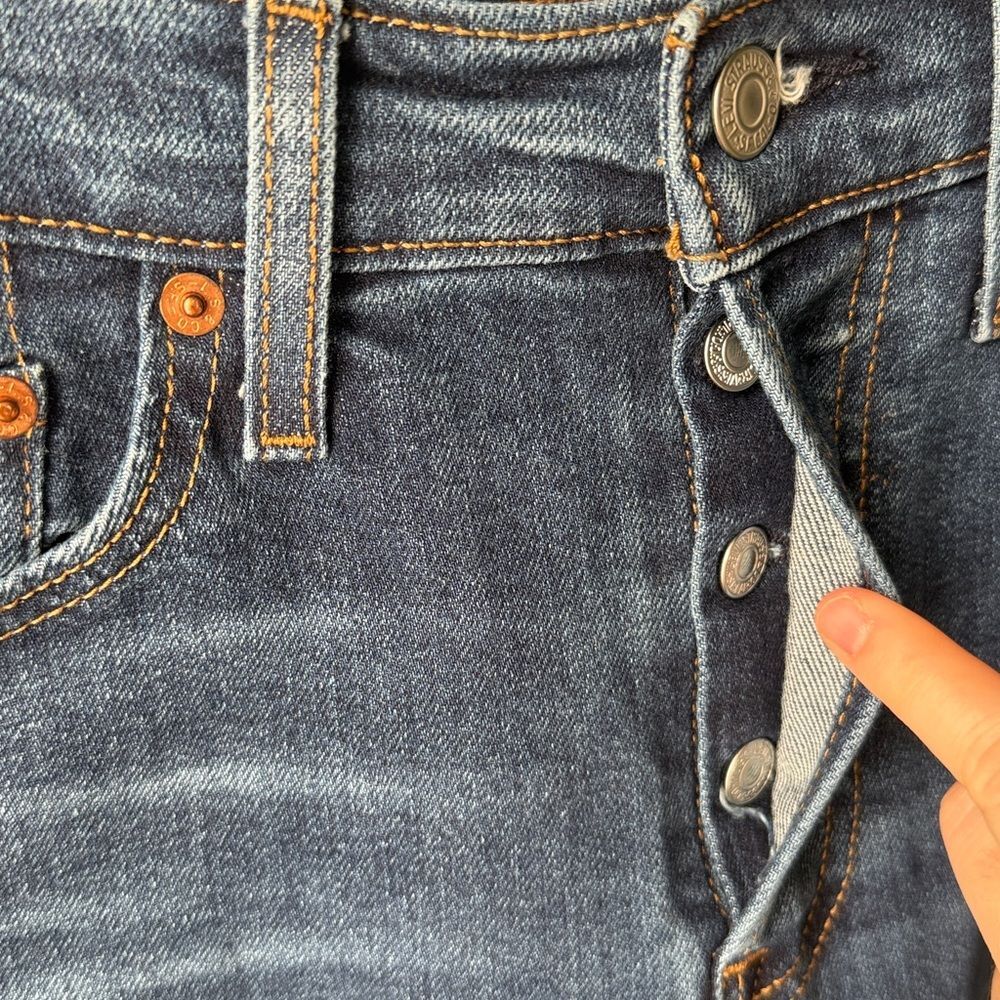 Levi’s Wedgie Straight Raw Hem Ankle Dark Wash Denim Jeans - Picture 7 of 7